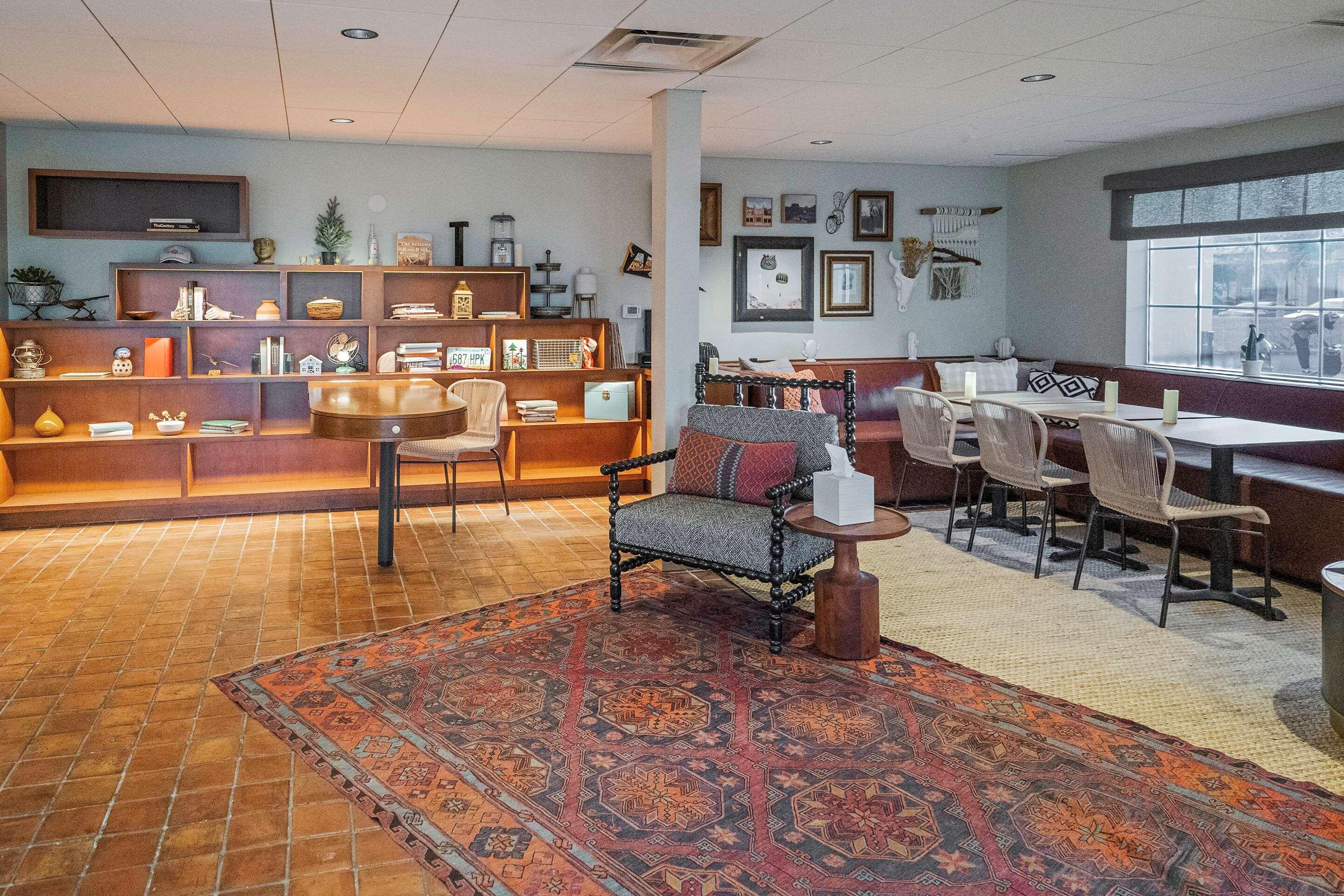 La Quinta Inn & Suites By Wyndham Tempe University, Phoenix Bagian luar foto