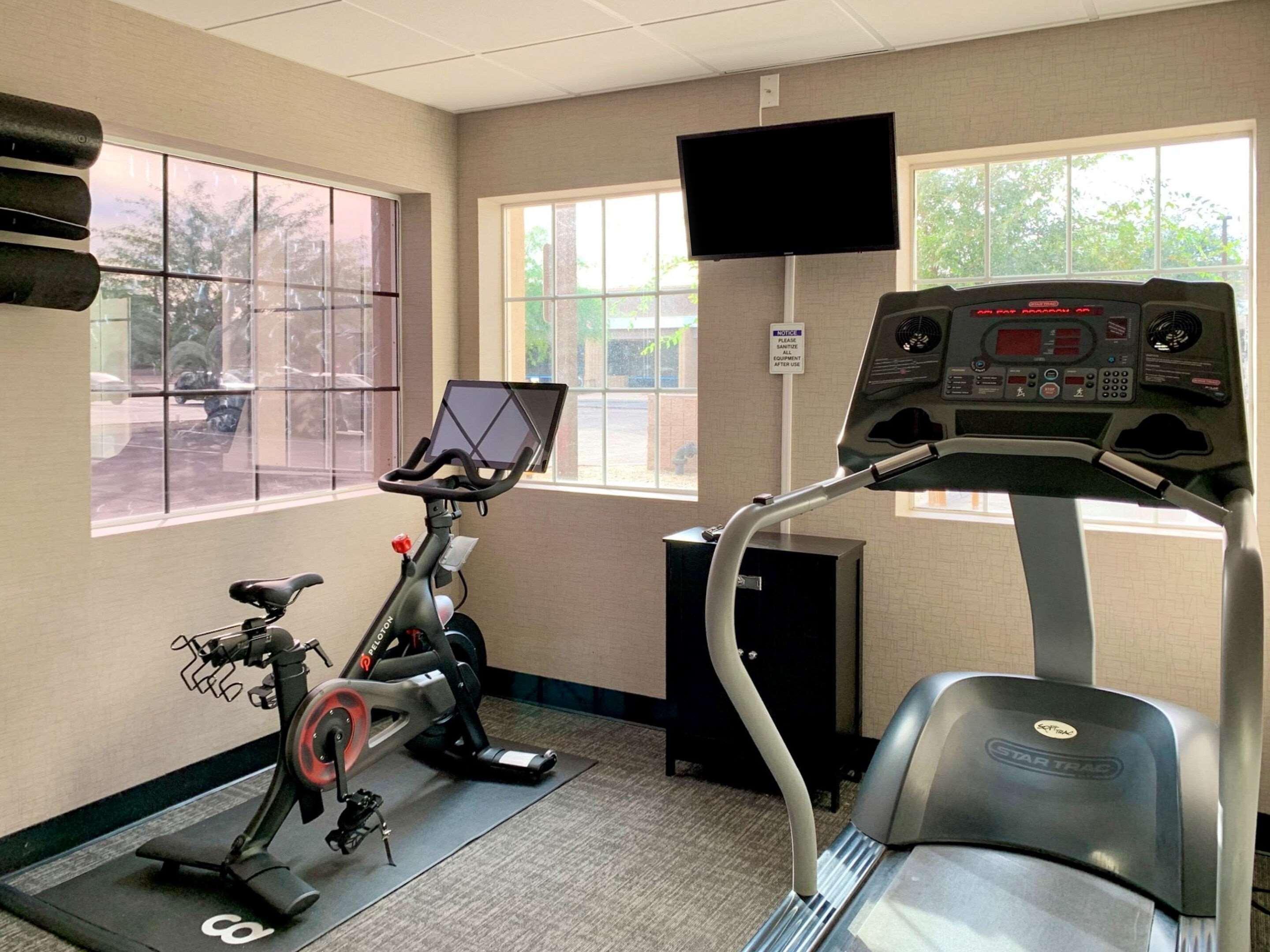 La Quinta Inn & Suites By Wyndham Tempe University, Phoenix Bagian luar foto