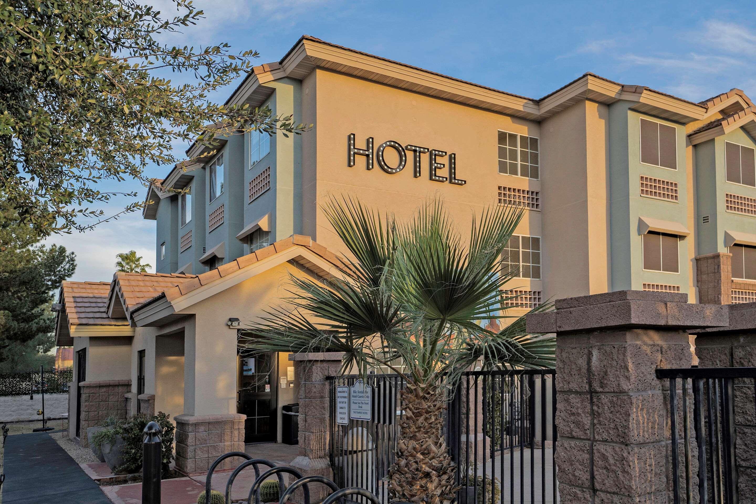 La Quinta Inn & Suites By Wyndham Tempe University, Phoenix Bagian luar foto