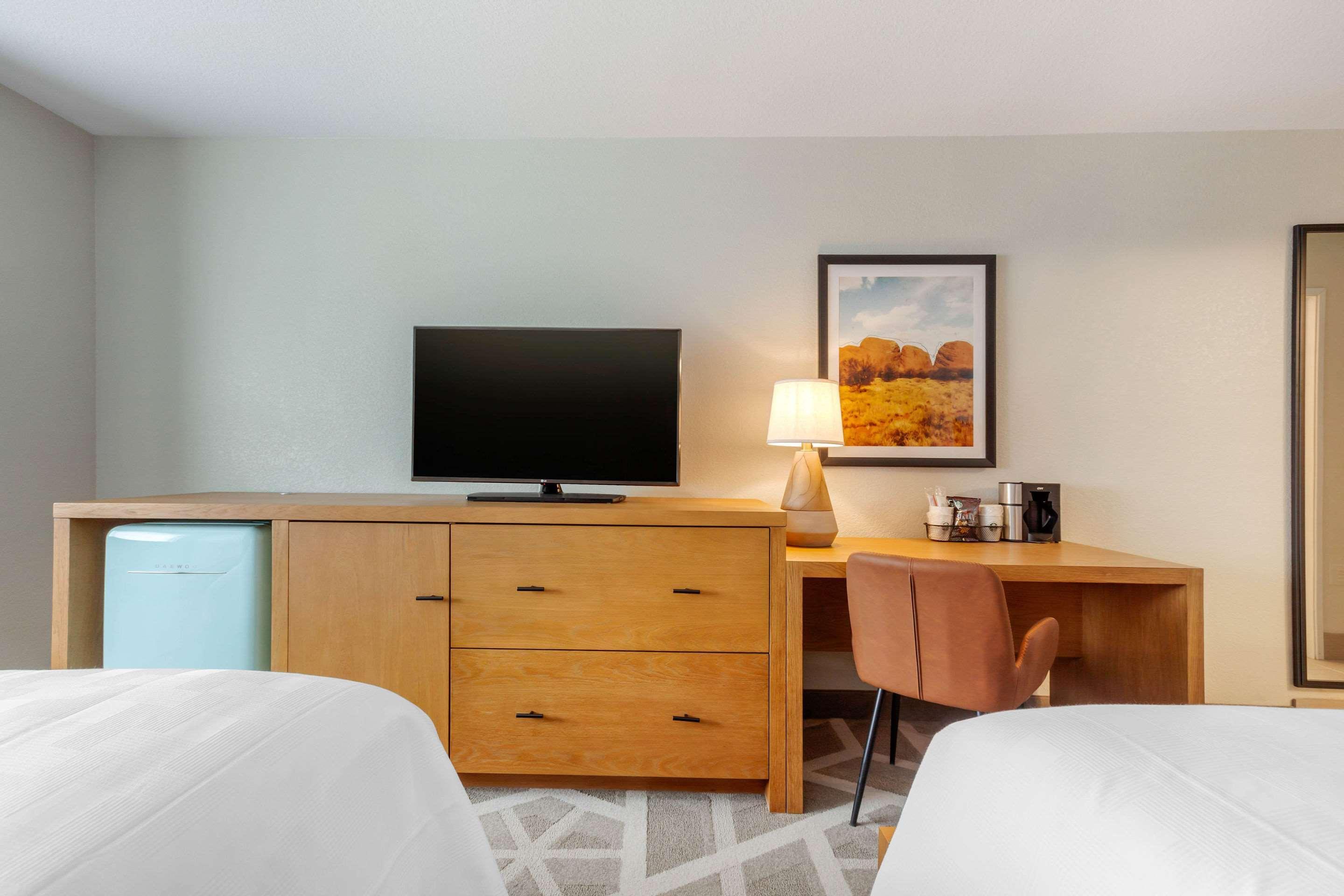 La Quinta Inn & Suites By Wyndham Tempe University, Phoenix Bagian luar foto