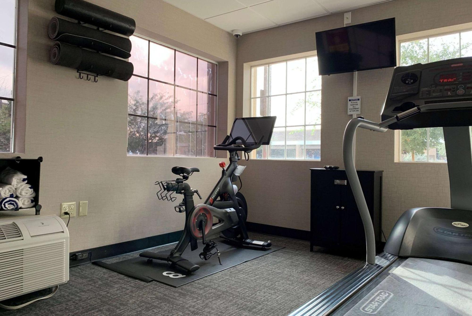 La Quinta Inn & Suites By Wyndham Tempe University, Phoenix Bagian luar foto