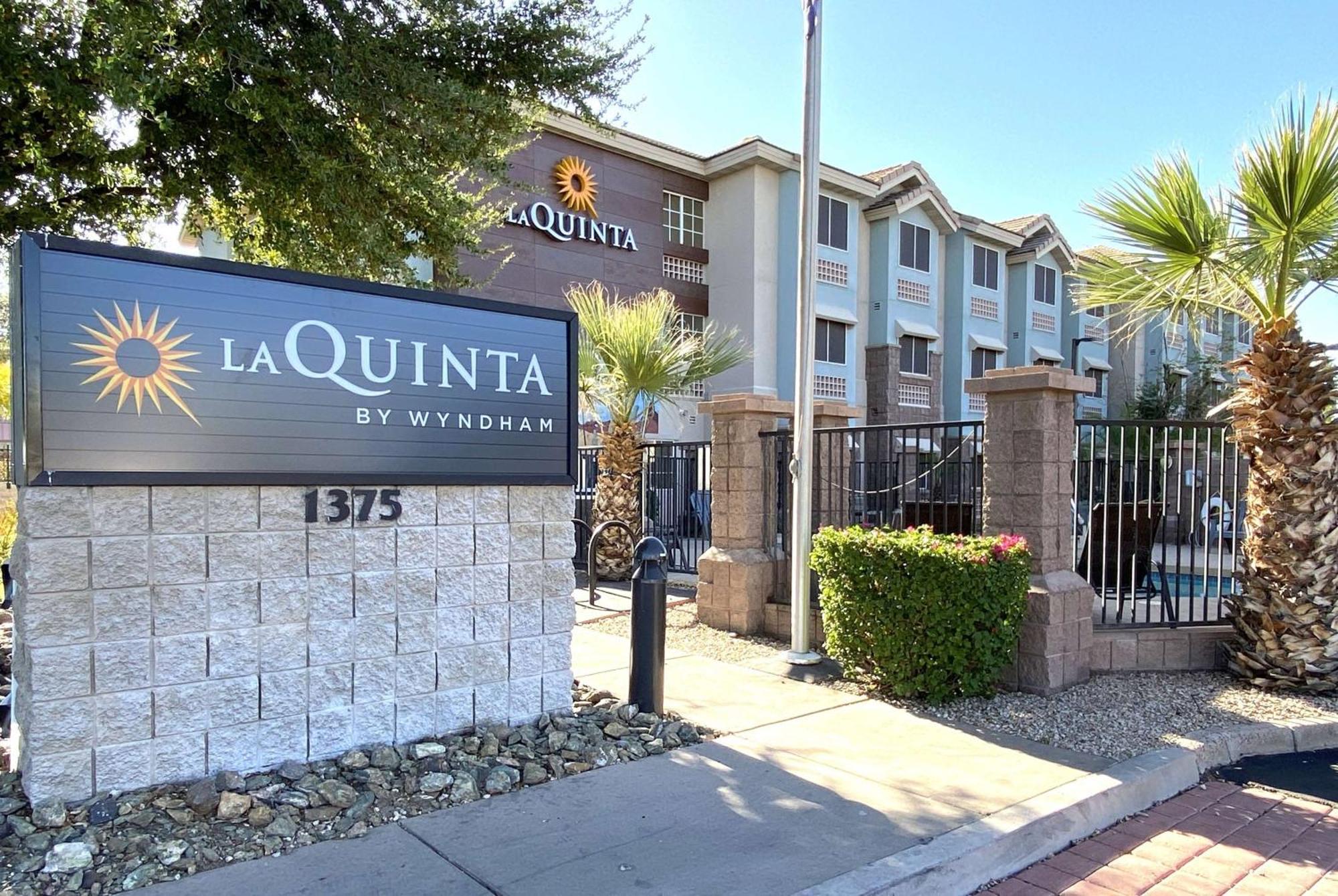 La Quinta Inn & Suites By Wyndham Tempe University, Phoenix Bagian luar foto